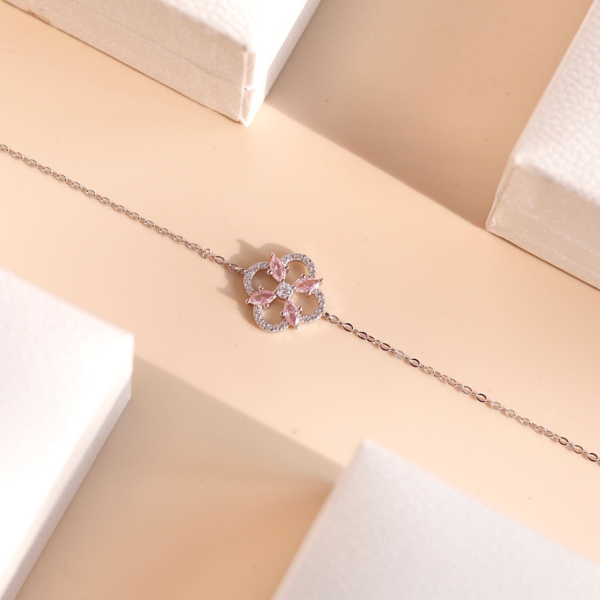 ELVORIA Ara Four-Leaf Clover Bracelet – Platinum Plated 925 Sterling Silver