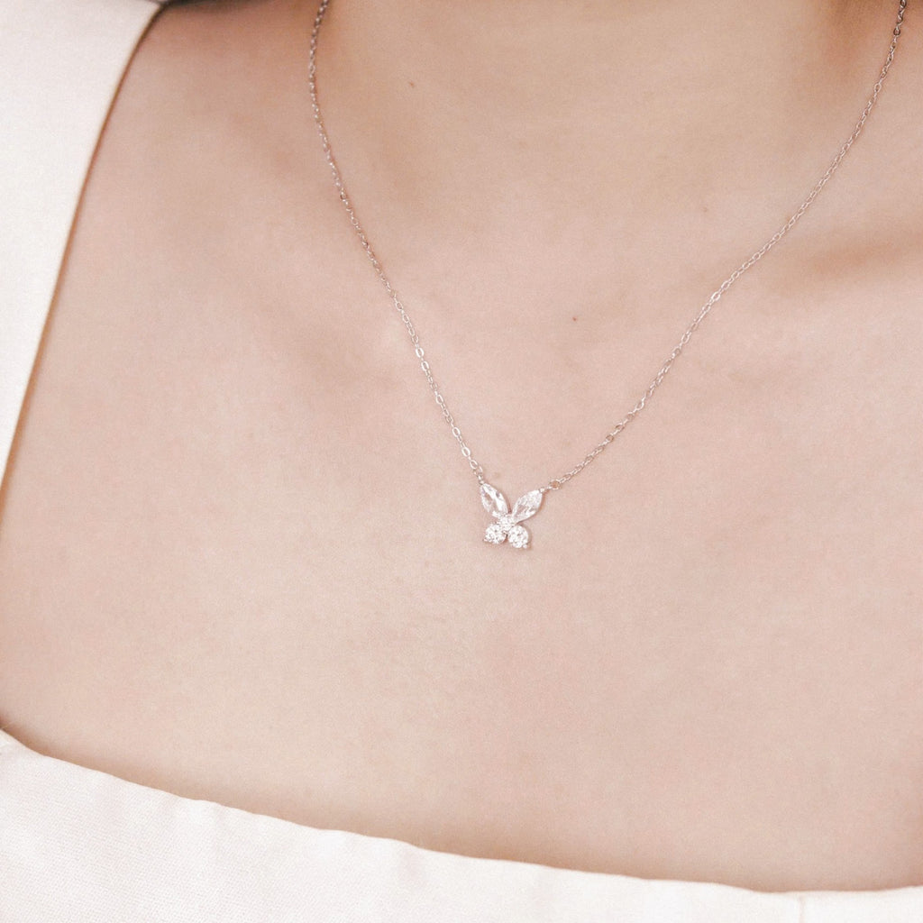 ELVORIA Lynn Butterfly Moissanite Necklace 4mm – Platinum Plated 925 Sterling Silver (GRA Certified)