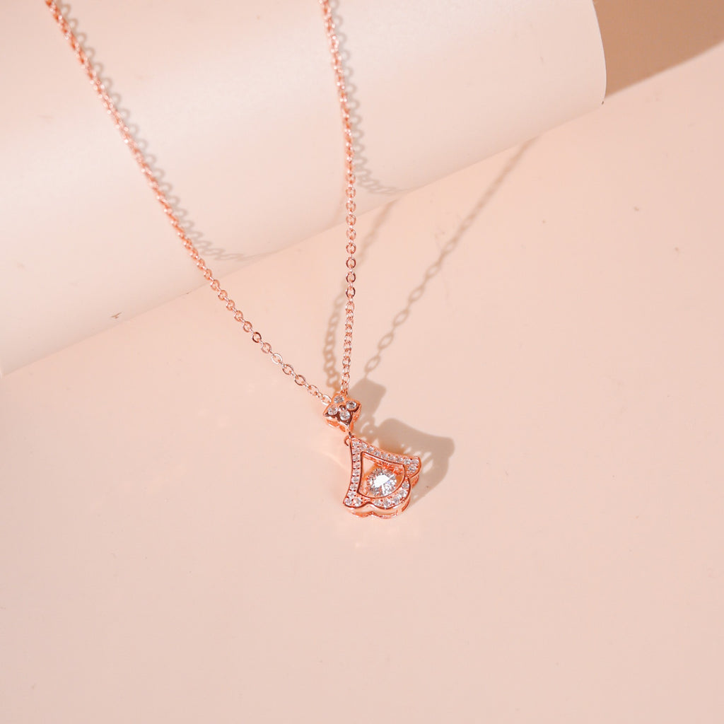 ELVORIA Amelia Fan Necklace – 18K Rose Gold Plated 925 Sterling Silver