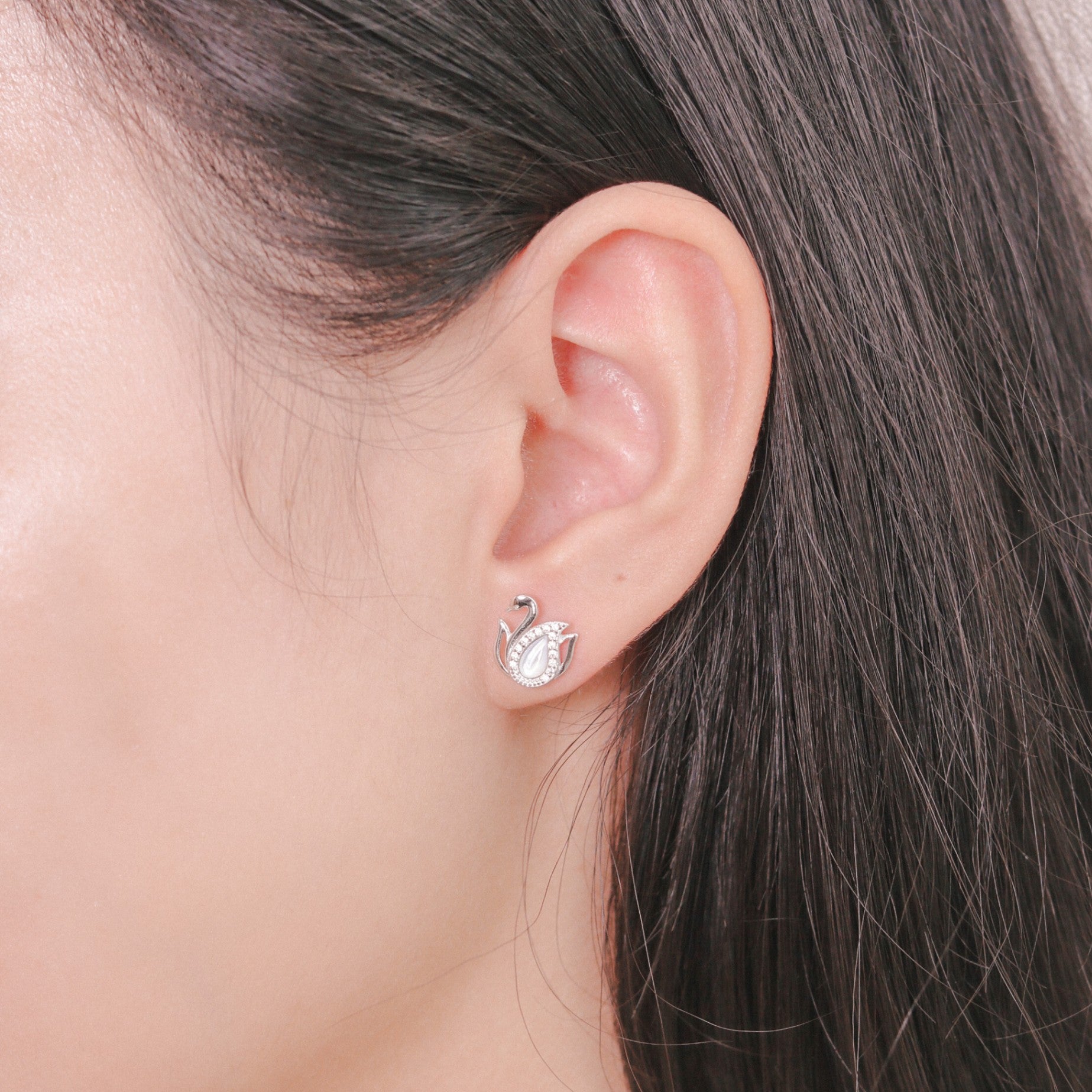 ELVORIA Alina Swan Earrings – Platinum Plated 925 Sterling Silver