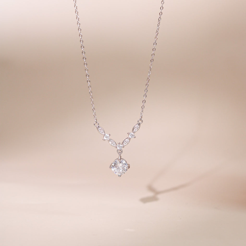 ELVORIA Yuna Dew Drop Necklace – Platinum Plated 925 Sterling Silver