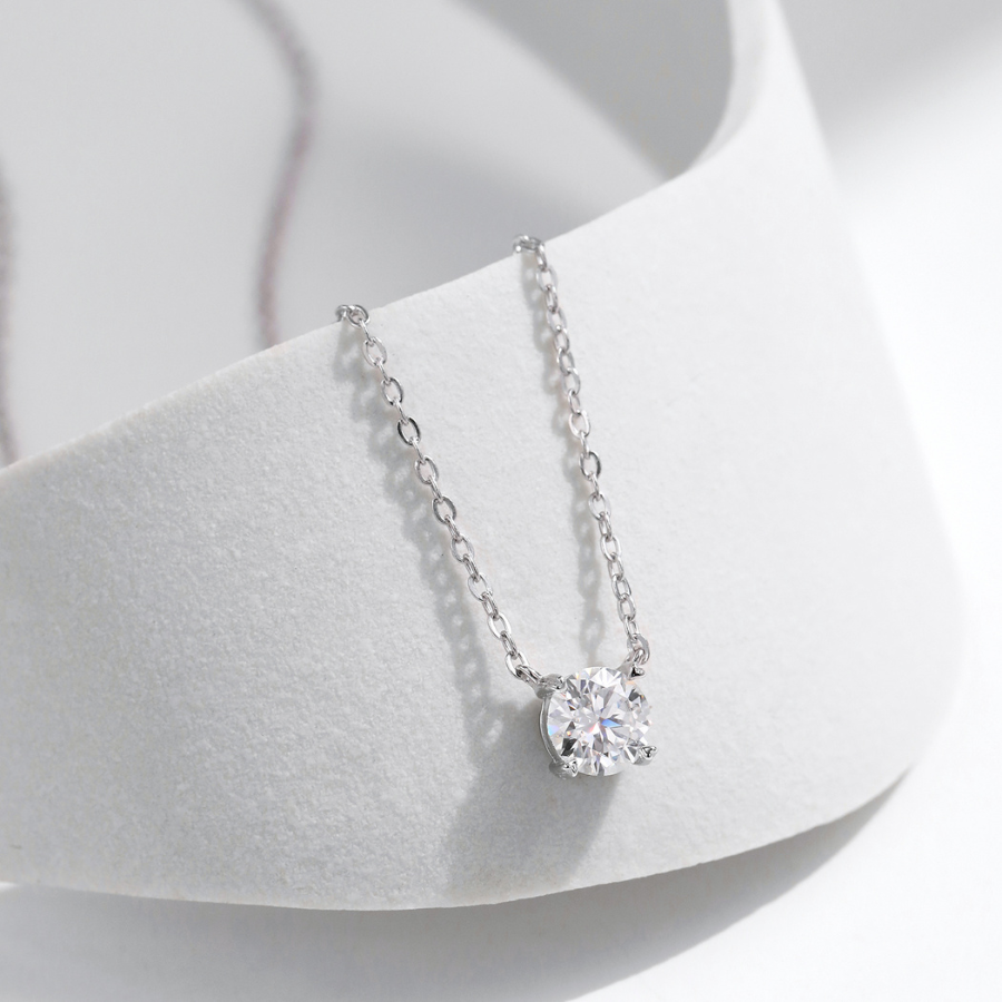 D Color Moissanite Pendant Necklace – Elegant 925 Sterling Silver Jewelry