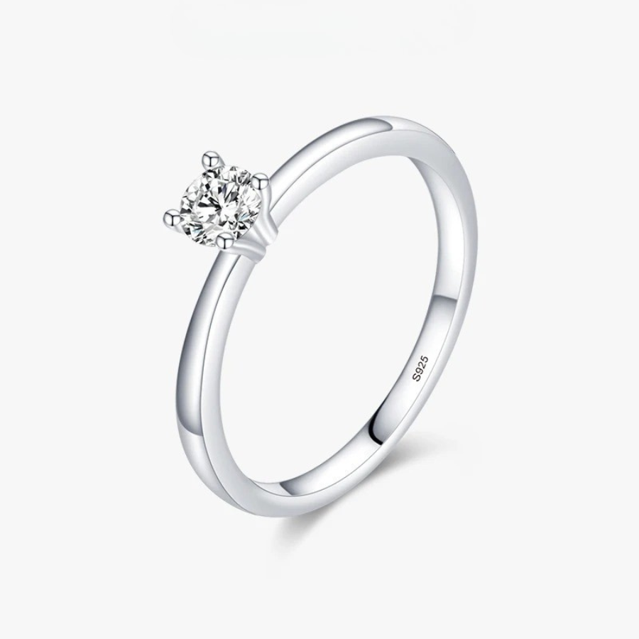 Heart Design CZ Band Ring – 925 Sterling Silver