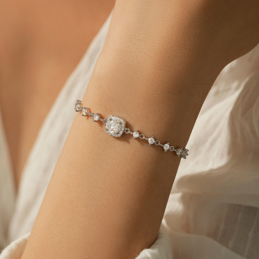 Luxury Moissanite Halo Bracelet – 0.8CT D Color 925 Sterling Silver