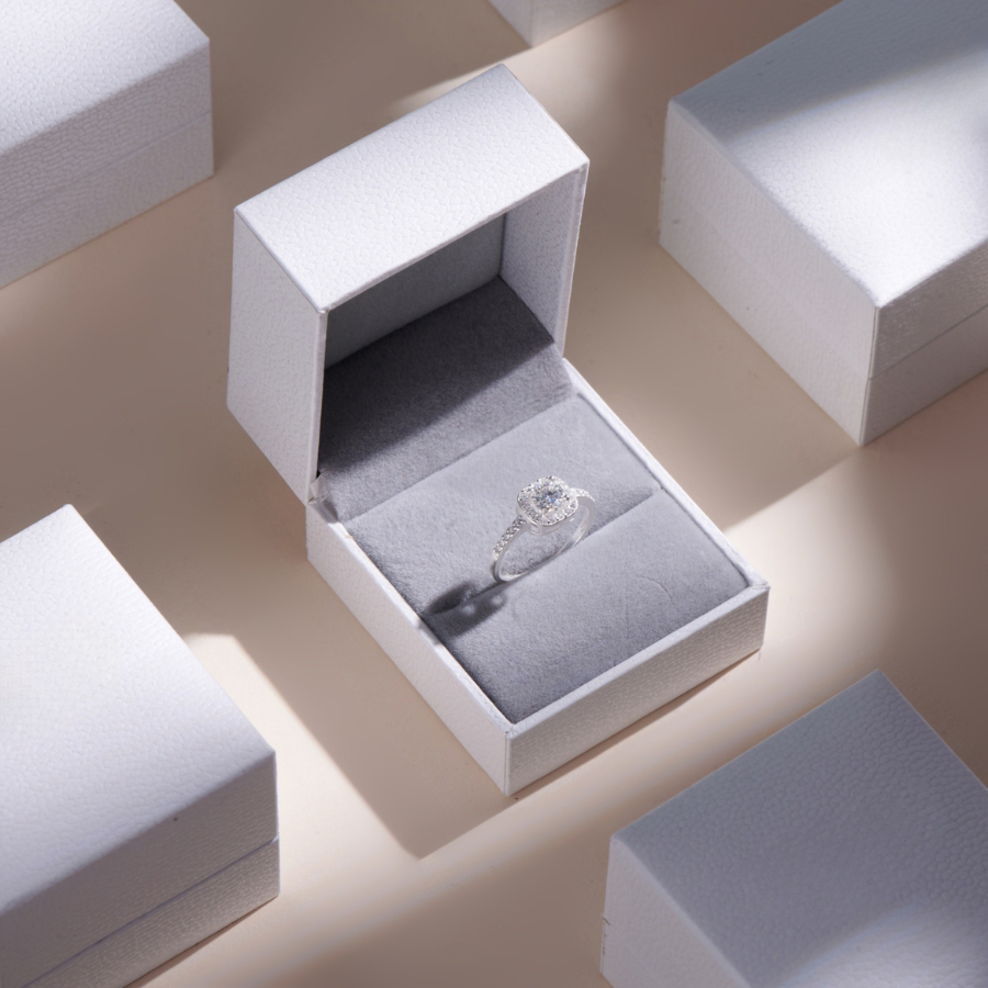 ELVORIA 5mm Square Moissanite Ring GRA ELVDA13 – Platinum Plated 925 Sterling Silver