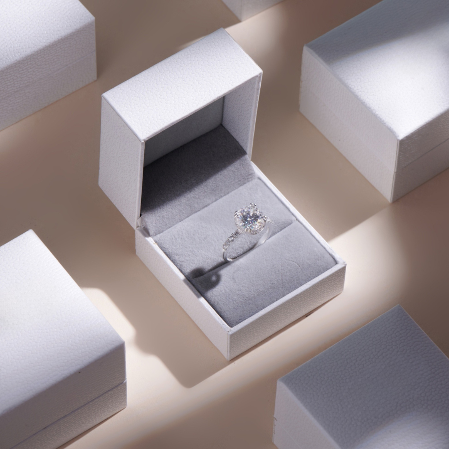 ELVORIA 10mm Moissanite Ring GRA ELVDA10 – Platinum Plated 925 Sterling Silver