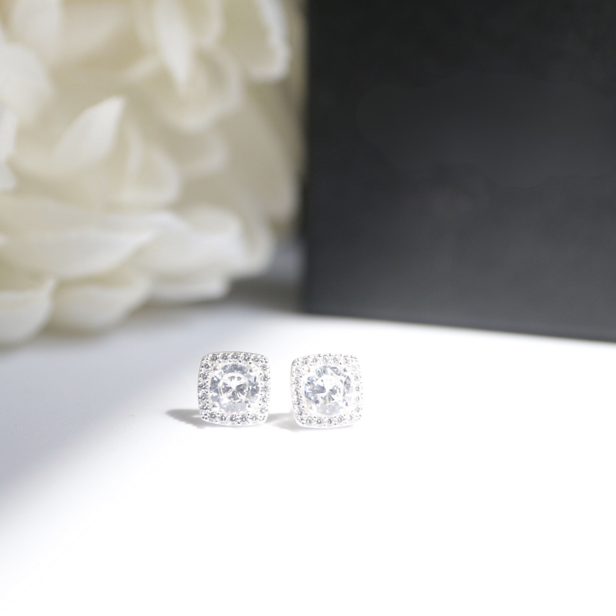 ELVORIA Square Moissanite Stud Earrings 6mm – Platinum Plated 925 Sterling Silver (GRA Certified)