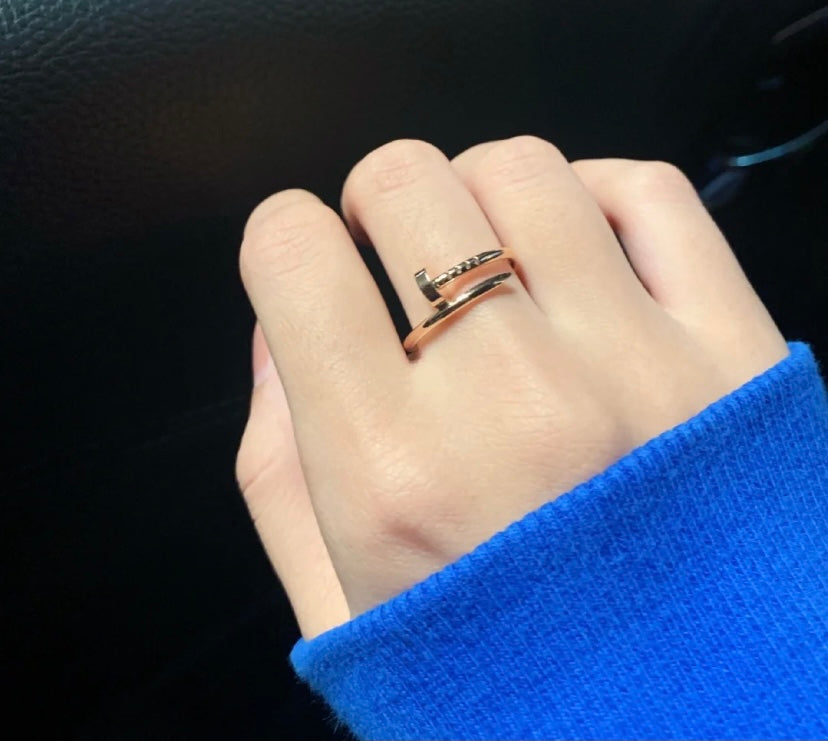 18K Celestial Juste Un Clou Ring