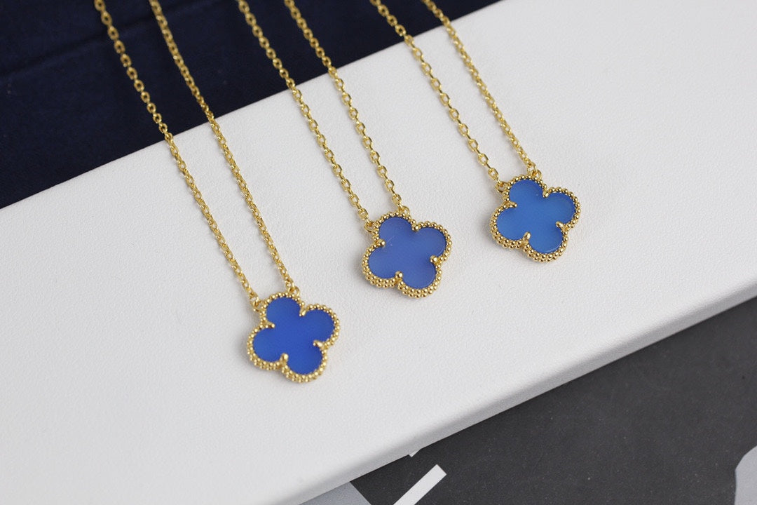 18K Celestial Vintage Alhambra Agent Pendant Necklace