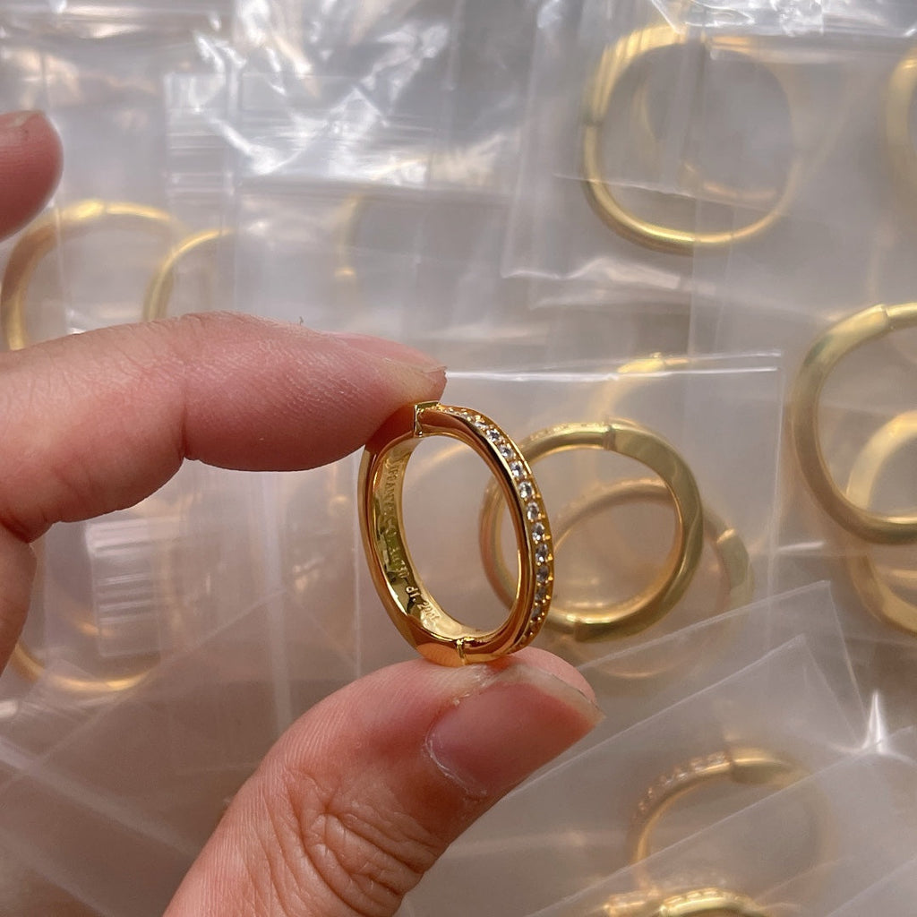 18K Celestial T Lock Diamonds Yellow Gold Ring