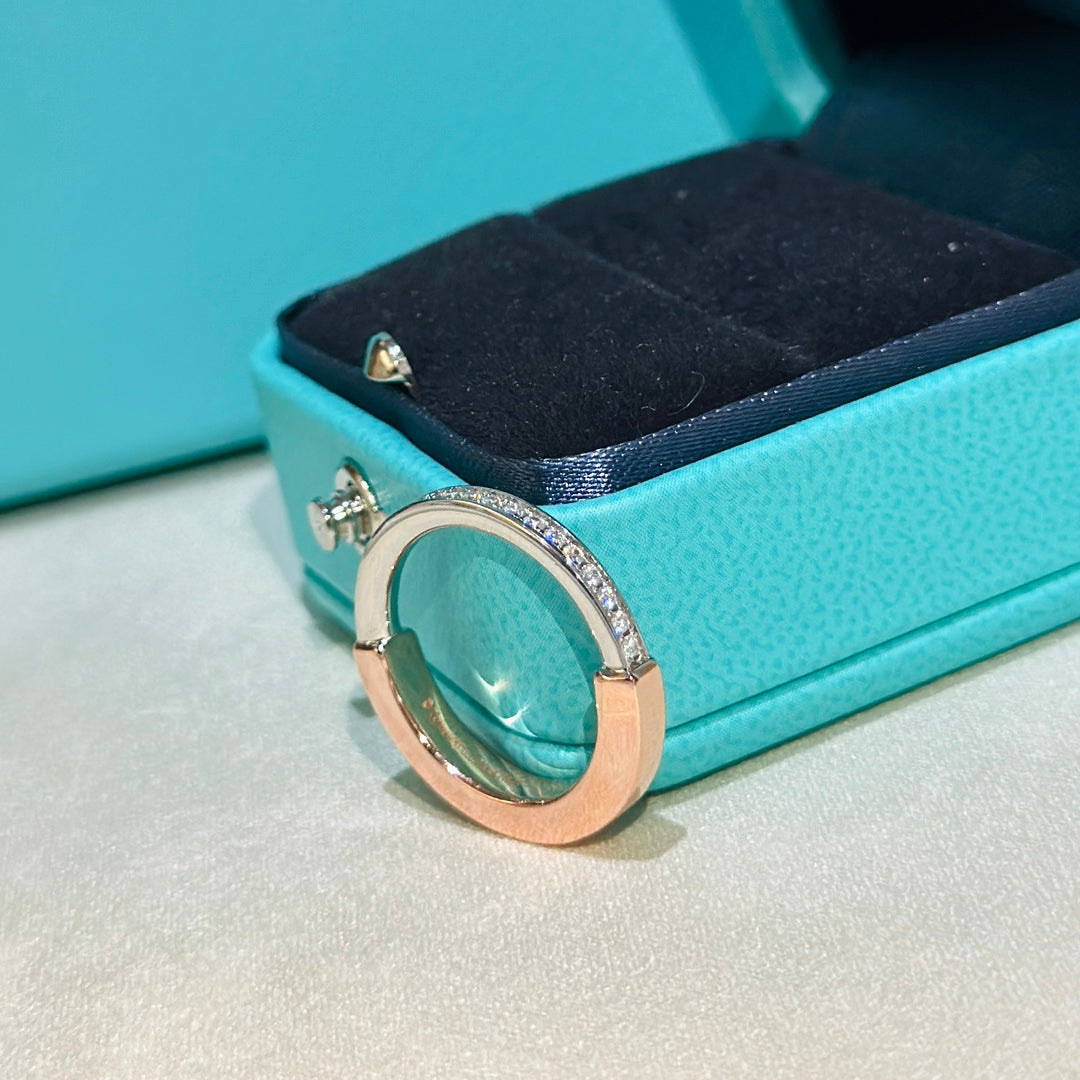 18K Celestial T Lock Diamond Rose Gold Ring
