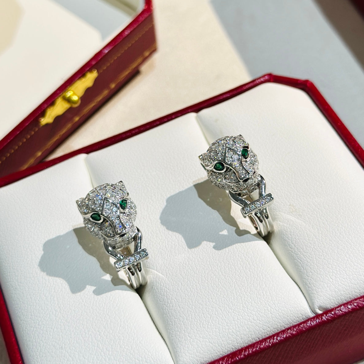 18K Celestial Panth̬re De Diamond Earrings