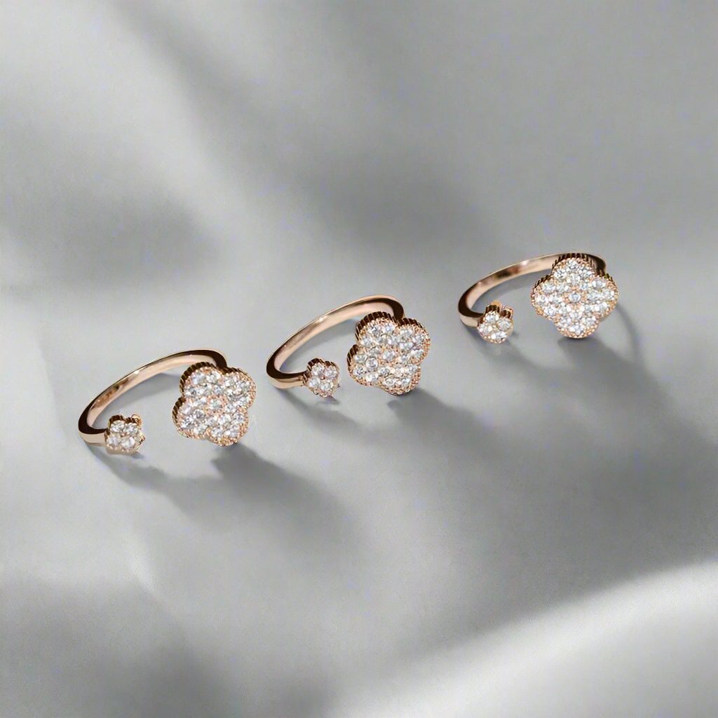 18K Celestial Magic Alhambra Diamond Ring