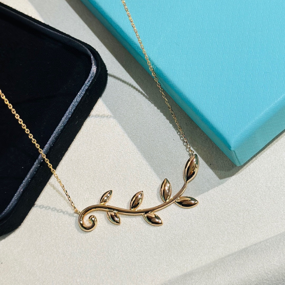 18K Celestial T Olive Leaf Vine Pendant Necklace