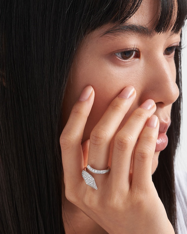 18K Celestial Eternal Snake Ring