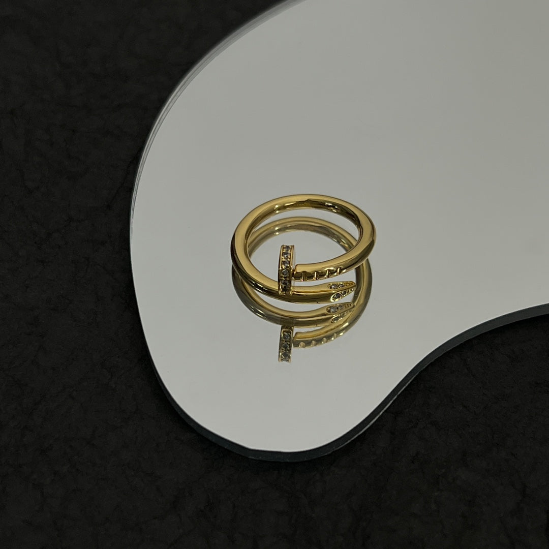 18K Celestial Juste Un Clou Diamonds Ring