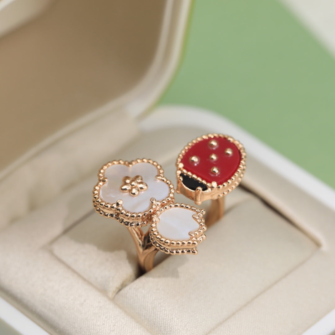 18K Celestial Lucky Spring Ring
