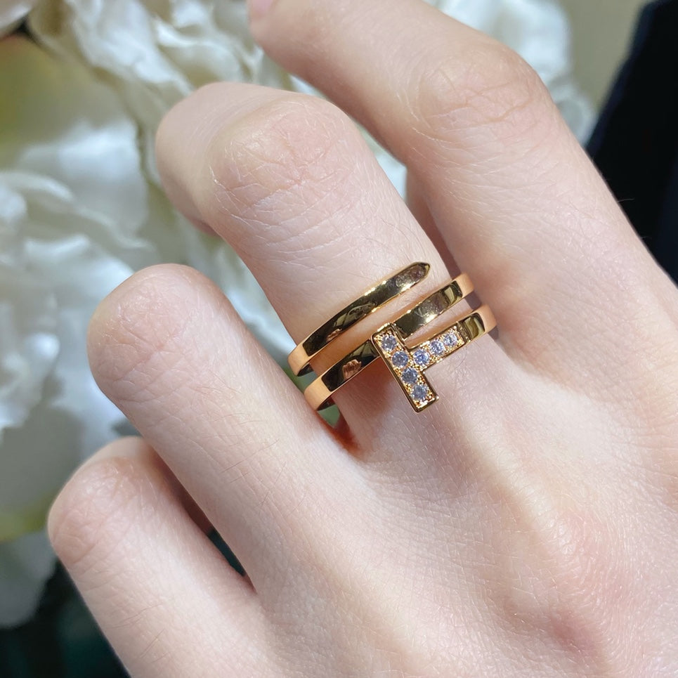 18K Celestial T Diamond Square Ring