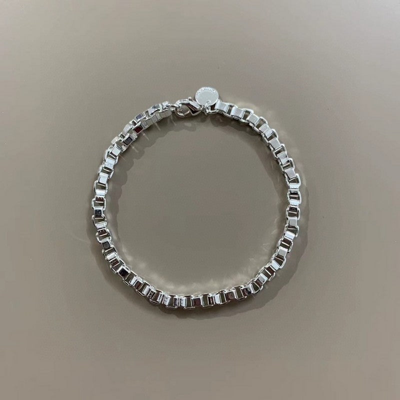 18K Celestial T Venetian Link Bracelet
