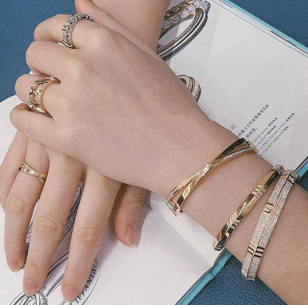 18K Celestial T Atlas x Narrow Hinged Bangle Bracelet