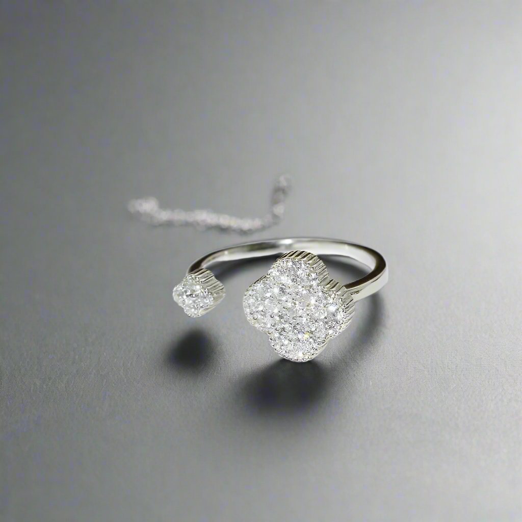 18K Celestial Magic Alhambra Diamond Ring