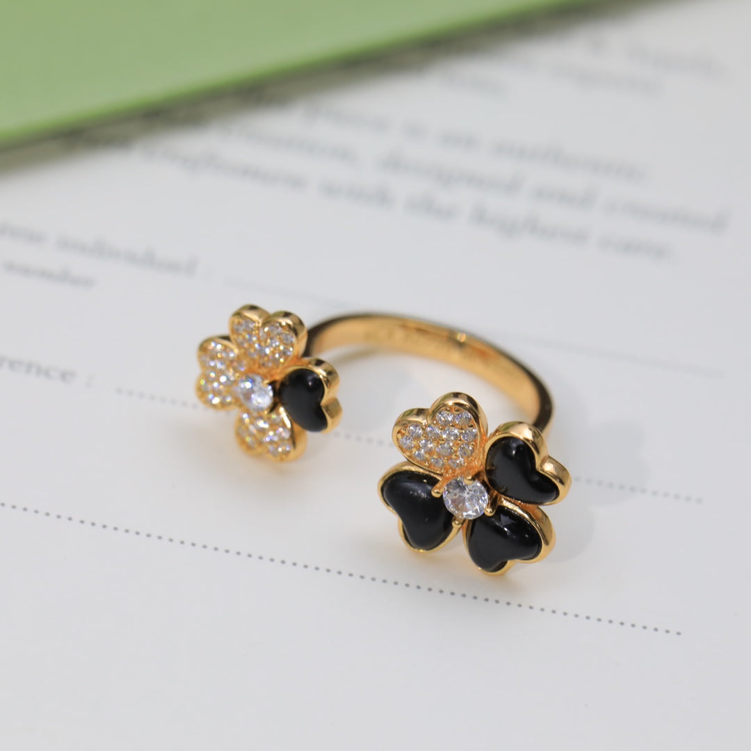 18K Celestial Cosmos Between the Finger Diamond Ring