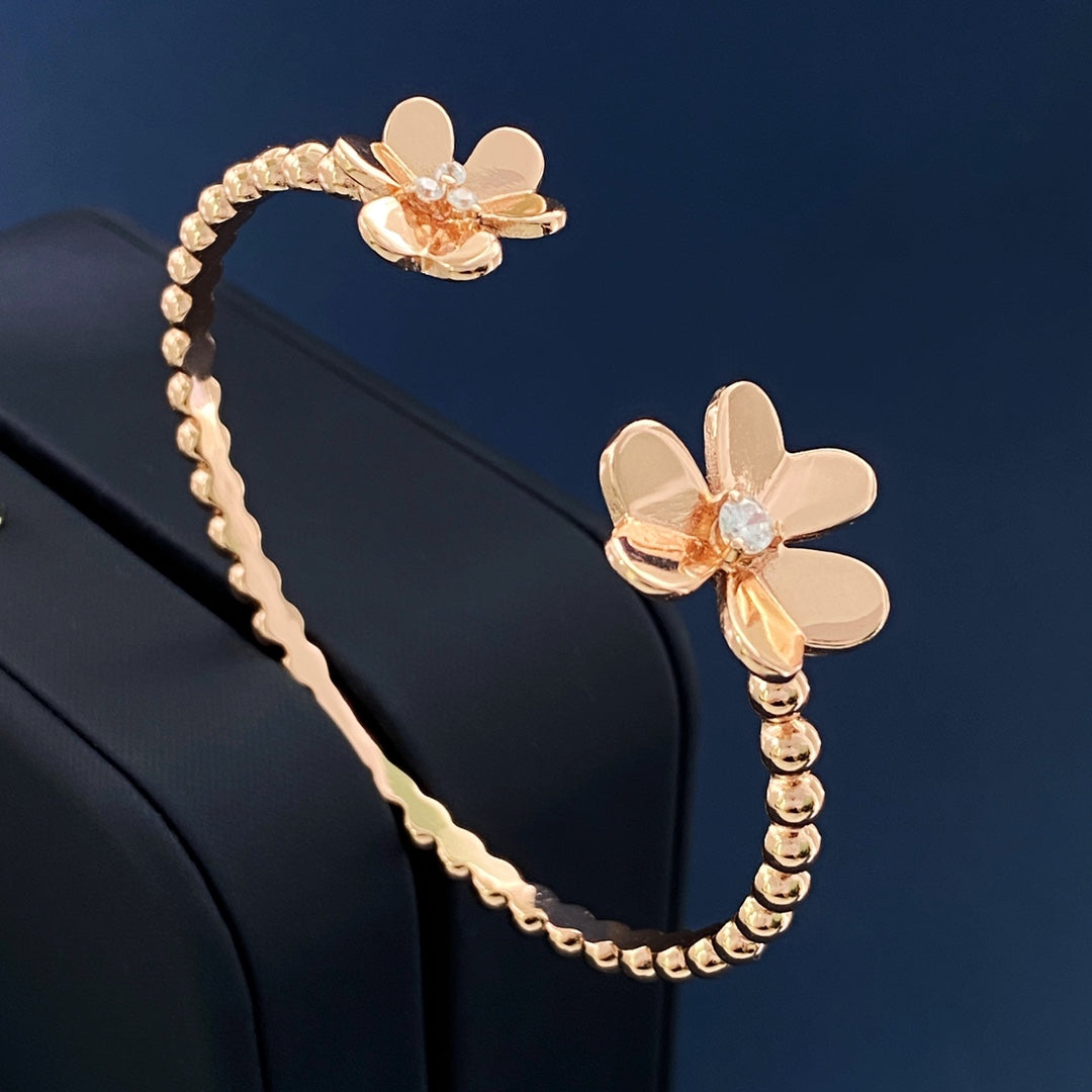 18K Celestial Frivole Open Bracelet