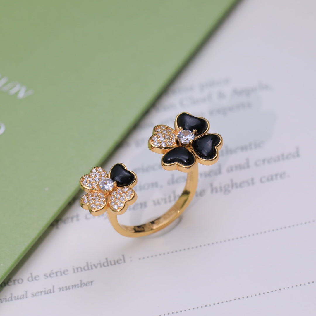 18K Celestial Cosmos Between the Finger Diamond Ring