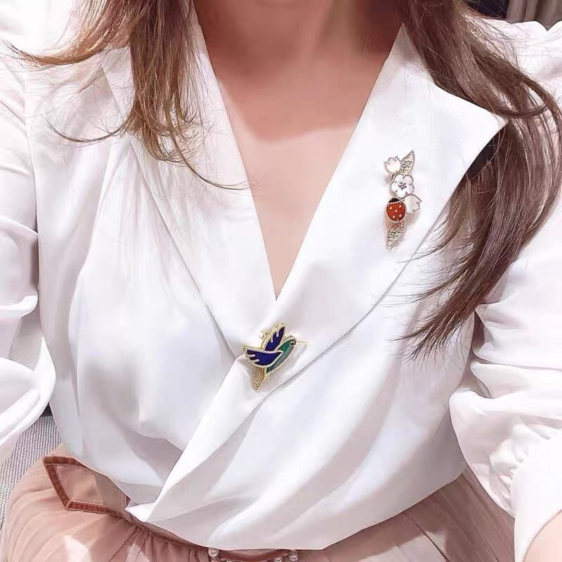 18K Celestial Lucky Spring Clip Brooch
