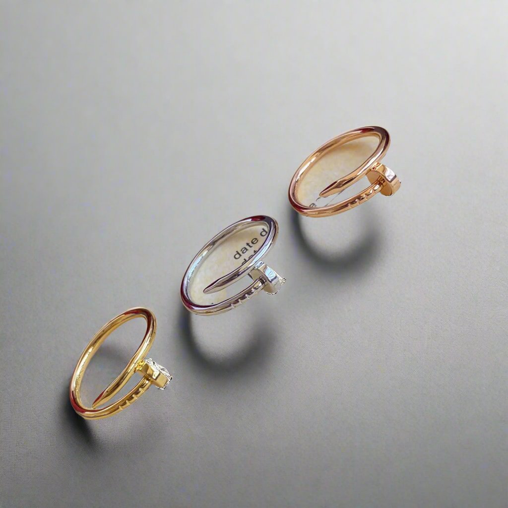 18K Celestial Juste Un Clou Ring