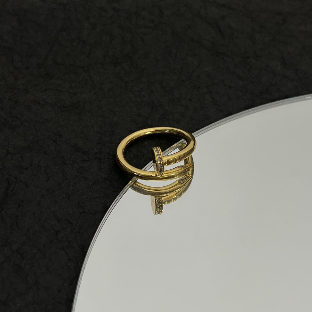 18K Celestial Juste Un Clou Diamonds Ring