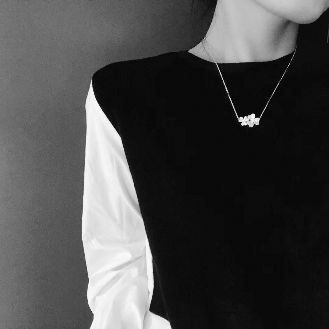 18K Celestial Frivole Clover Clover Necklace