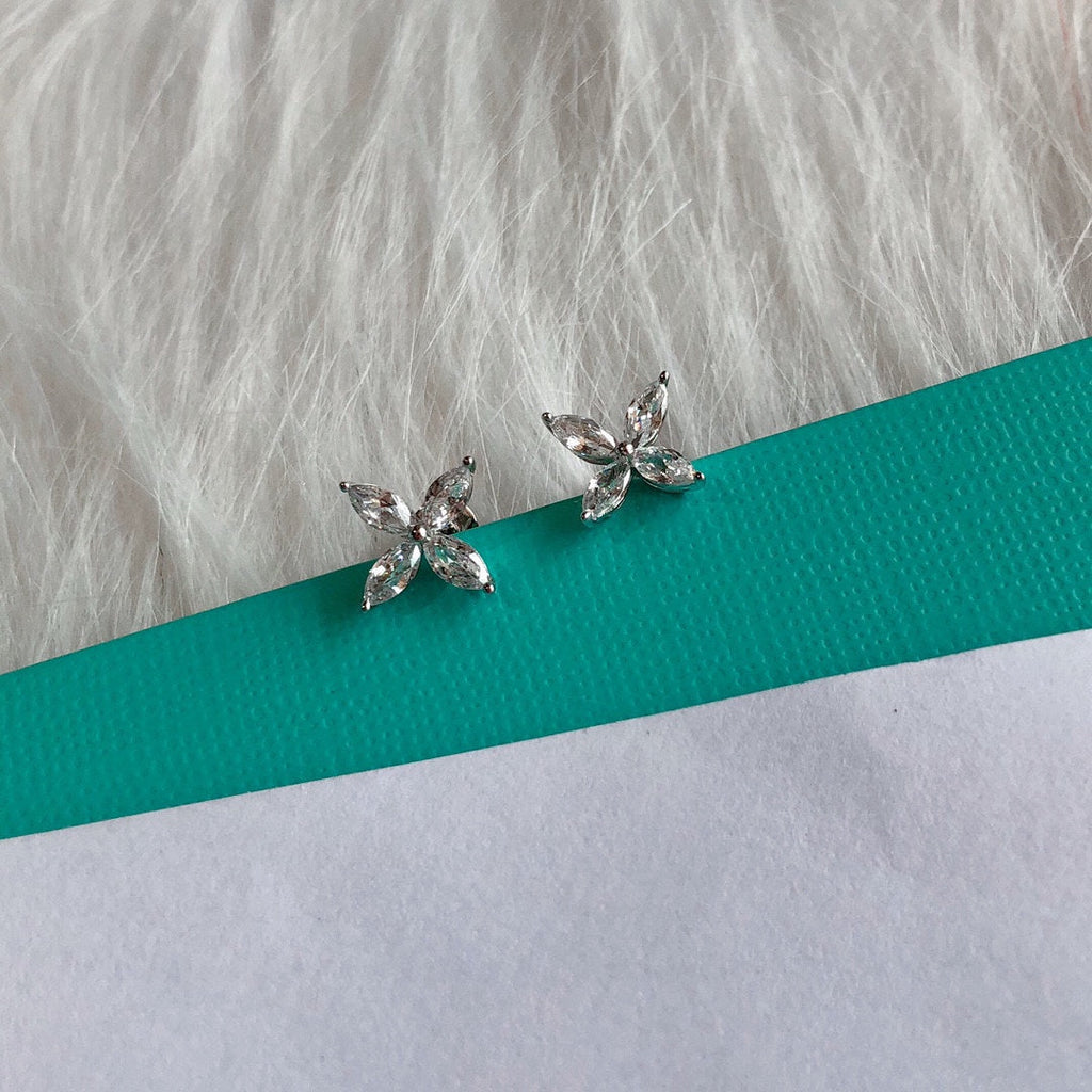 18K Celestial T Victoria Earrings
