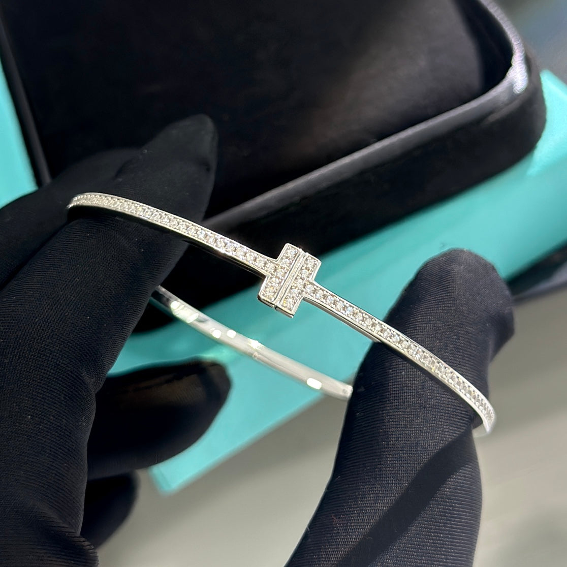 18K Celestial T Diamonds Bracelet