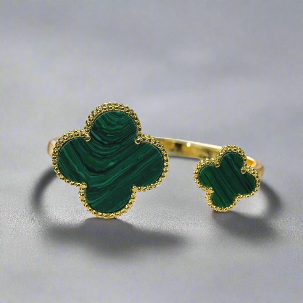 18K Celestial Magic Alhambra Malachite Clover Ring