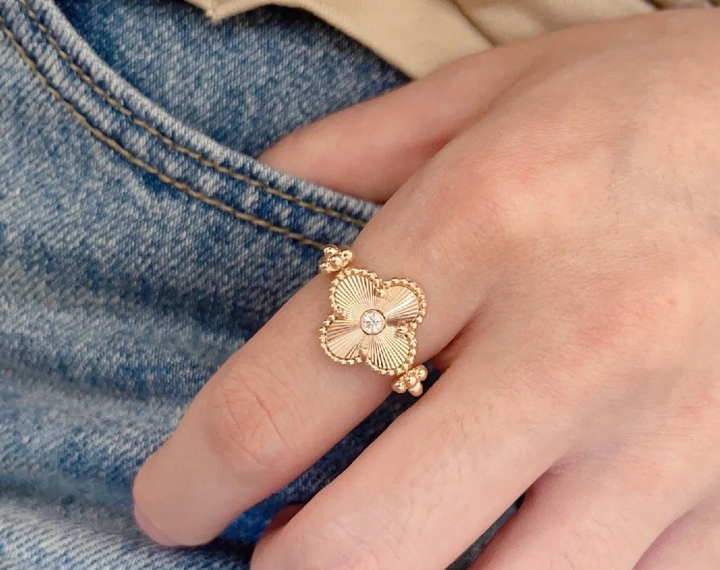 18K Celestial Vintage Alhambra Reversible Ring