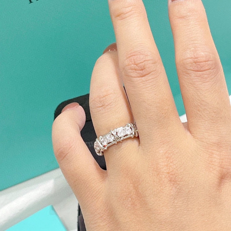 18K Celestial T Schlumberger Eighteen Stone Ring