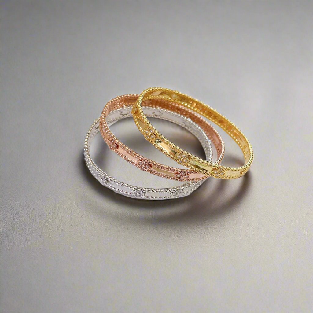 18K Celestial Perl̩e Sweet Clovers Small Bracelet