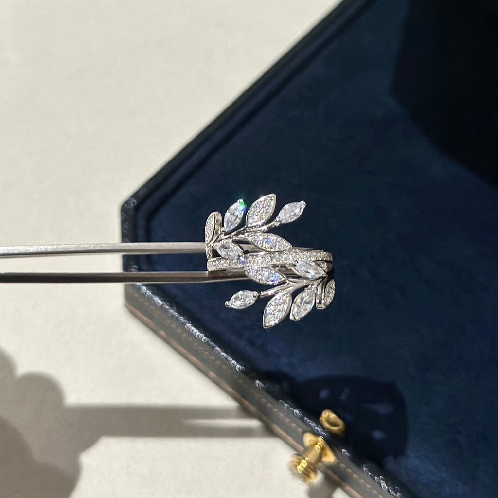 18K Celestial T Victoria Diamond Vine Bypass Ring