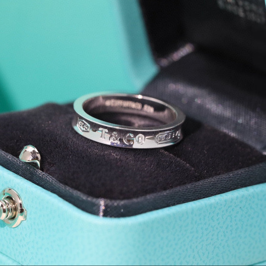 18K Celestial T 1837 Ring