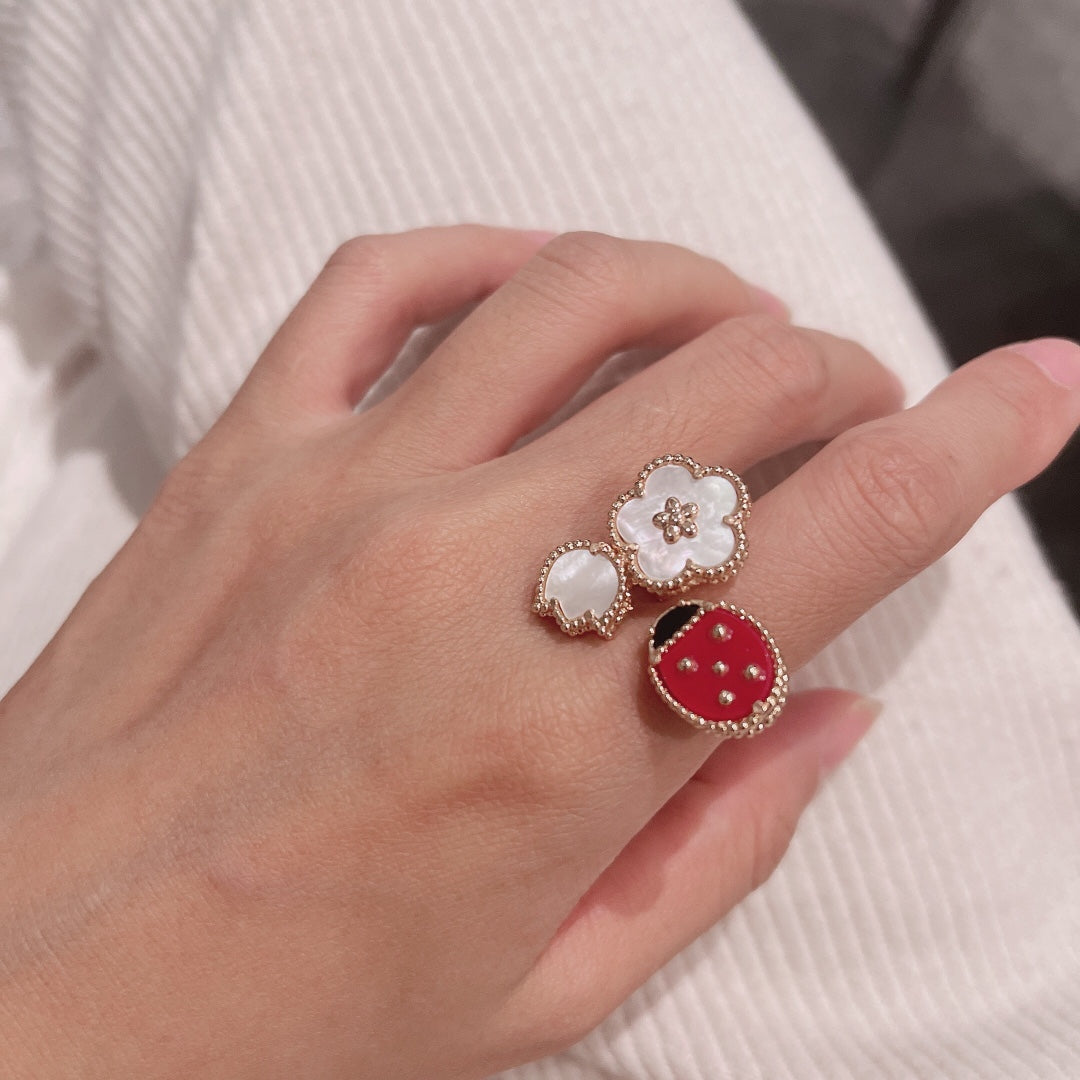 18K Celestial Lucky Spring Ring