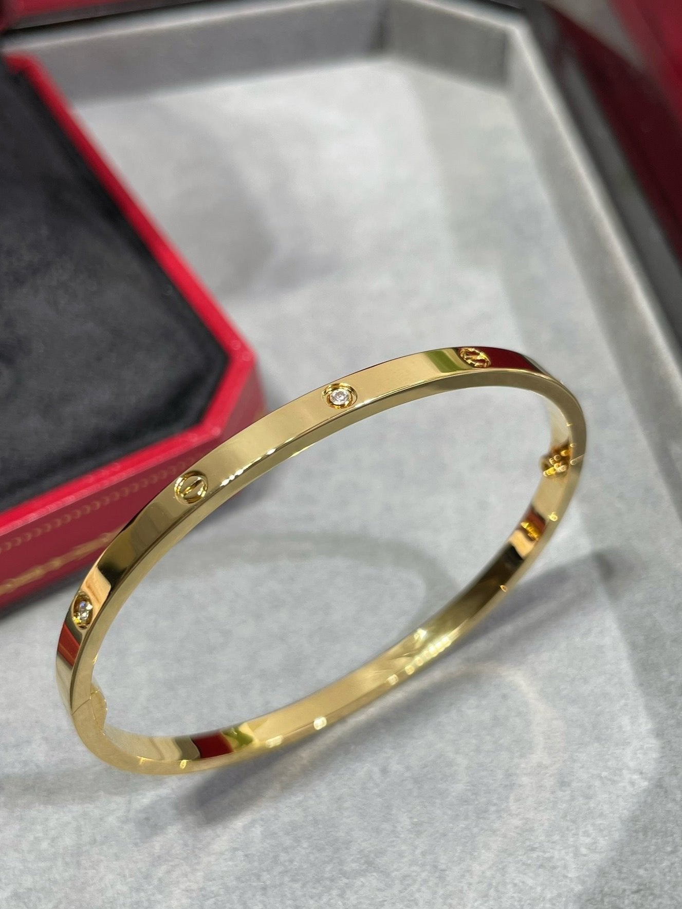 18K Celestial Love Ten Diamonds Small Bracelet