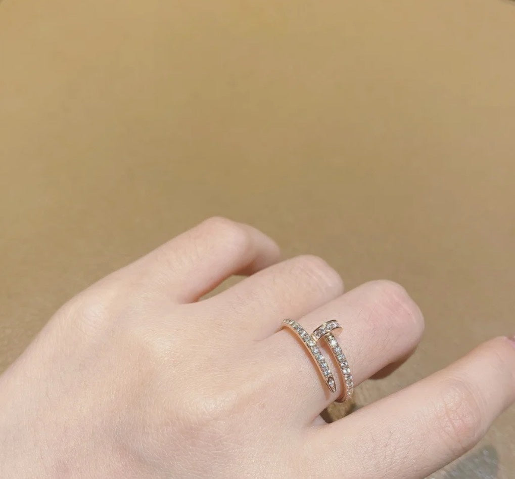 18K Celestial Juste Un Clou Diamond Ring