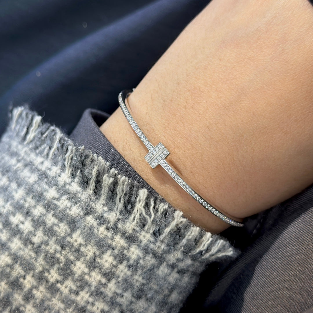 18K Celestial T Diamonds Bracelet