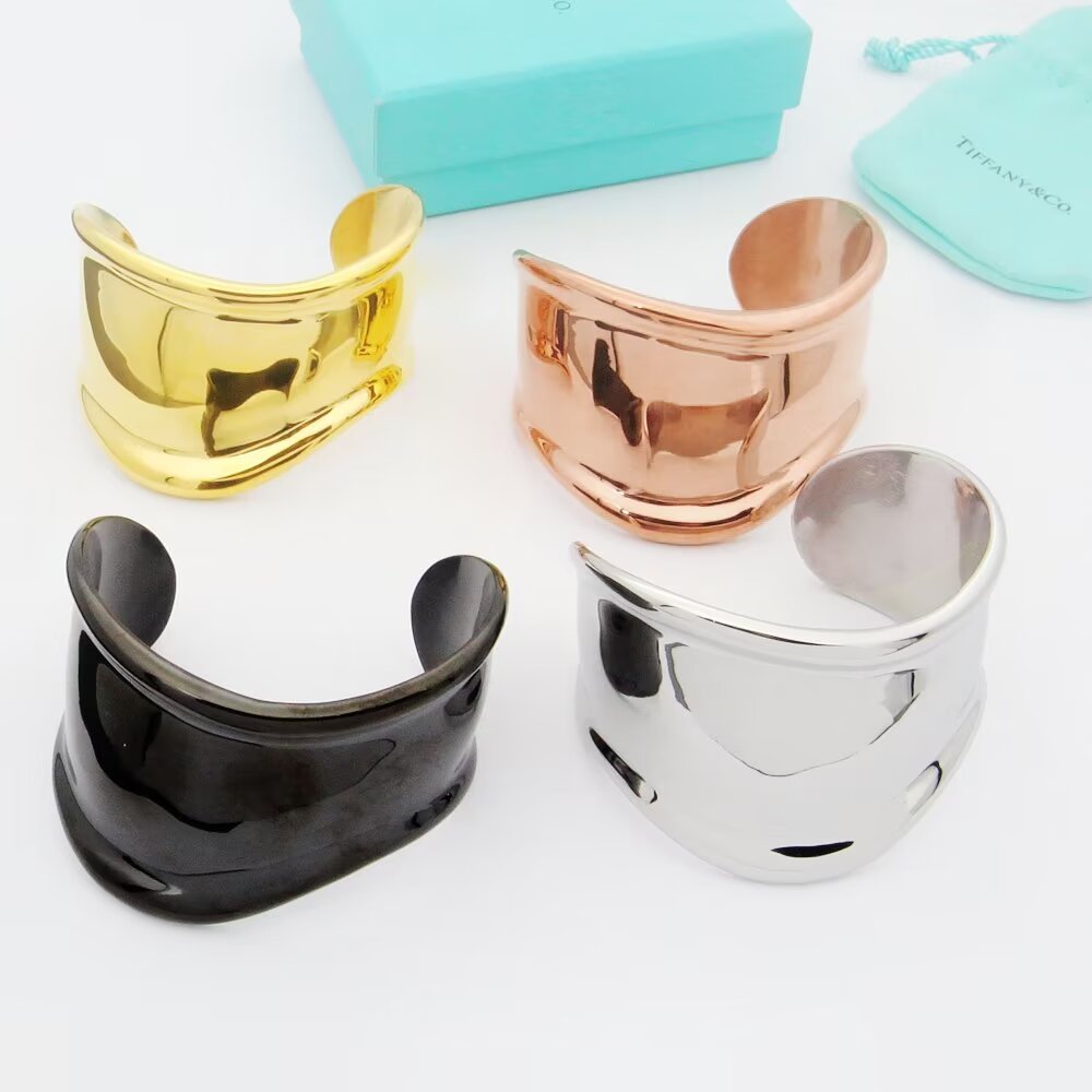 18K Celestial T Elsa Peretti Small Bone Cuff Black Bracelet