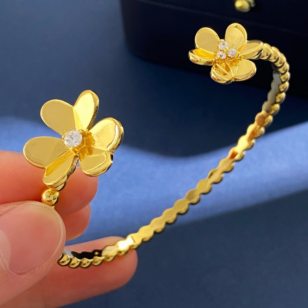 18K Celestial Frivole Open Bracelet