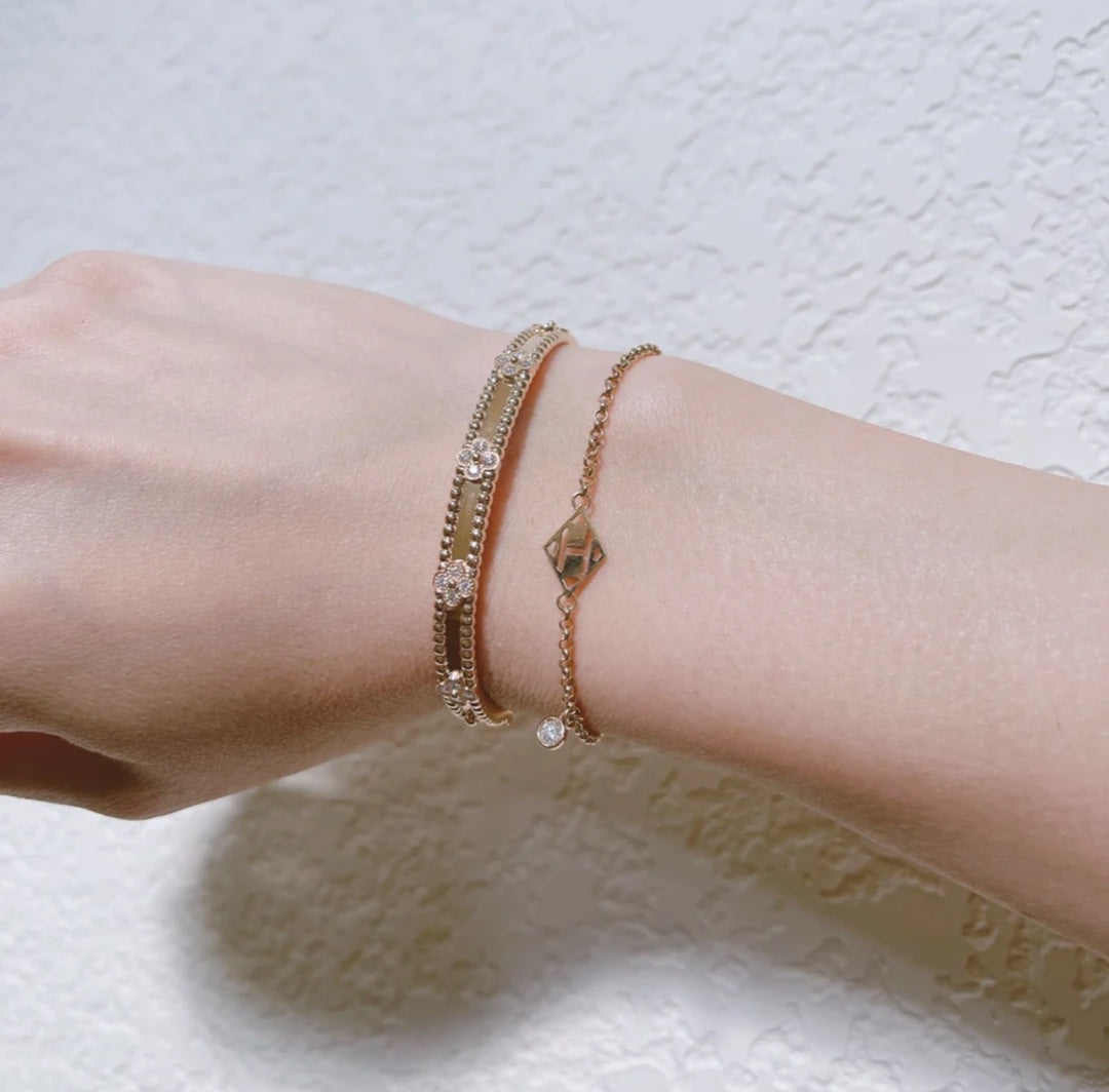 18K Celestial Perl̩e Sweet Clovers Small Bracelet