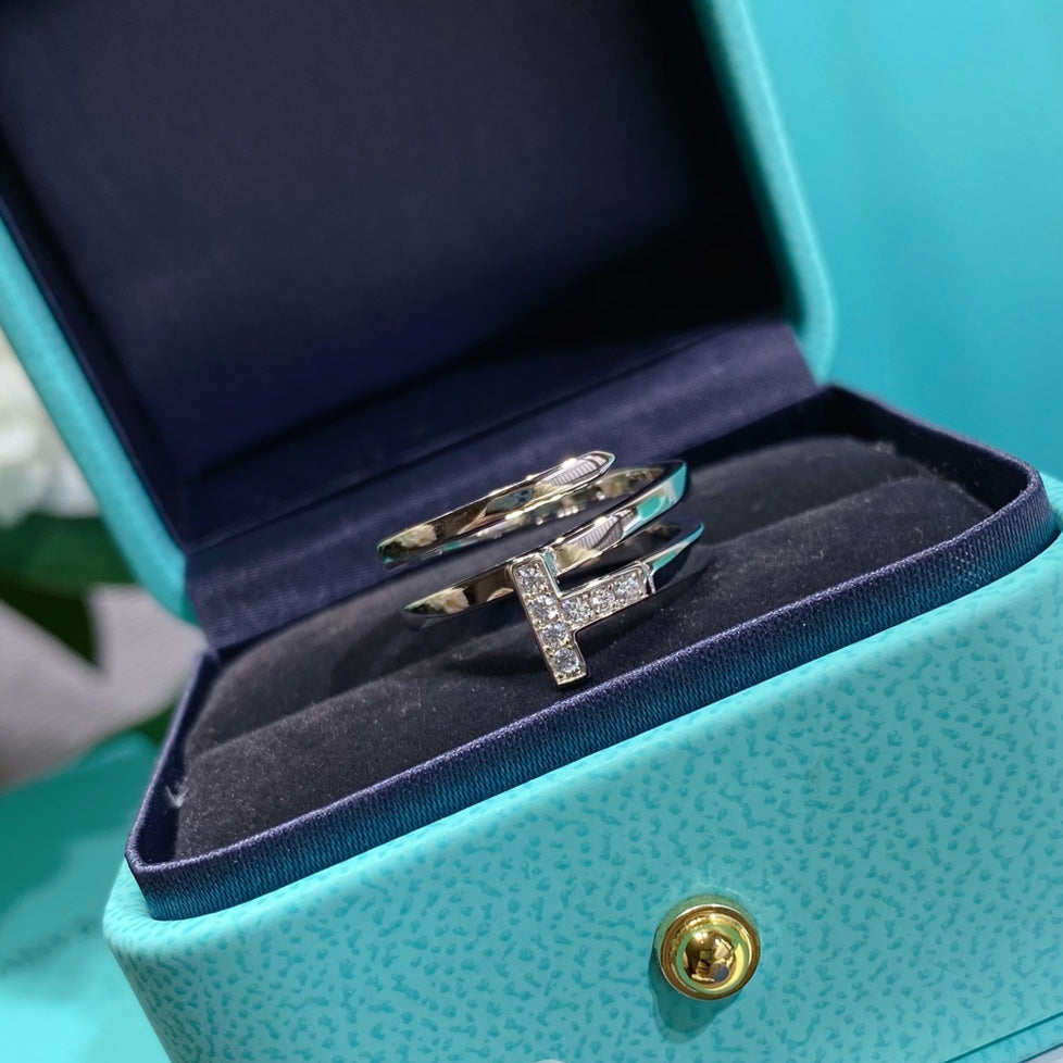 18K Celestial T Diamond Square Ring
