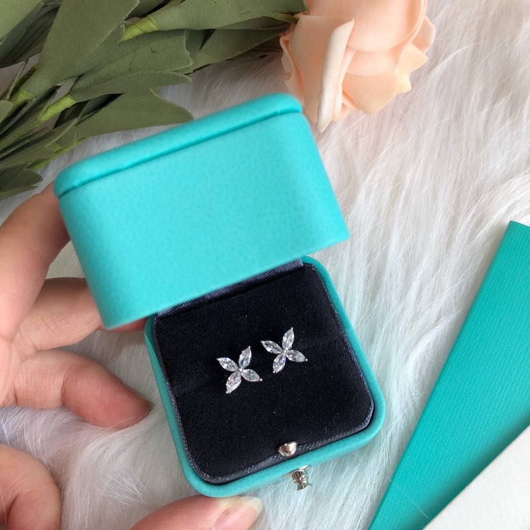18K Celestial T Victoria Earrings