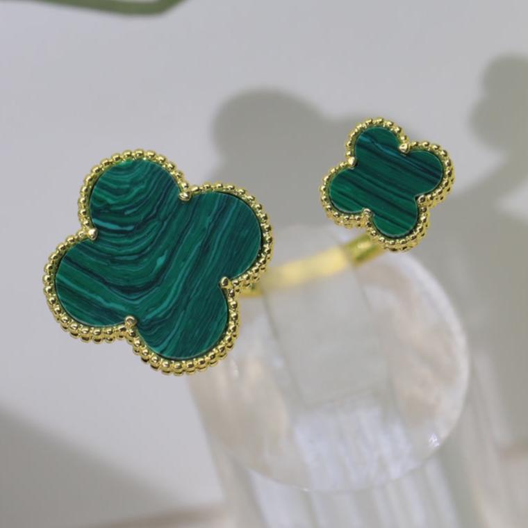 18K Celestial Magic Alhambra Malachite Clover Ring
